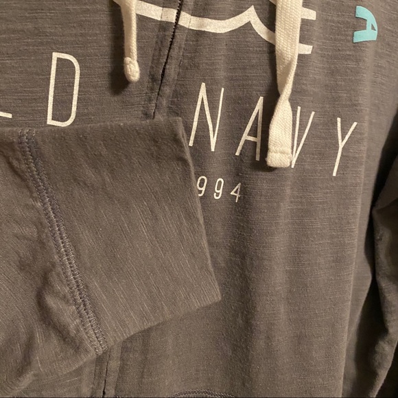 Old Navy Sweatshirt - Picture 4 of 8